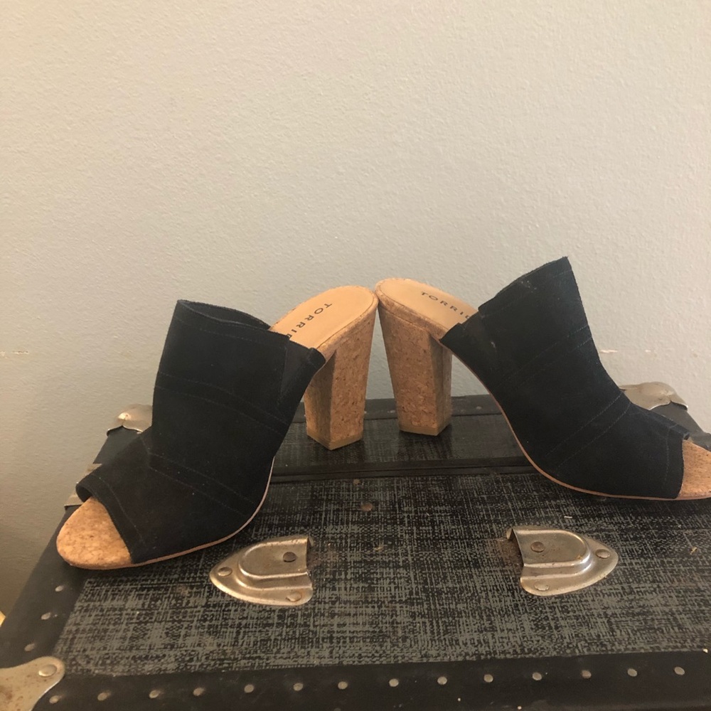 Leather mule